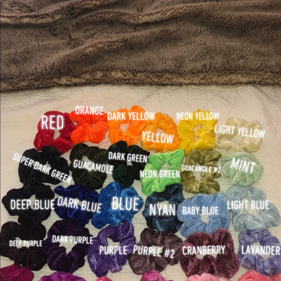 Lot of Scrunchies-10 for 14 - Picture 2 of 7